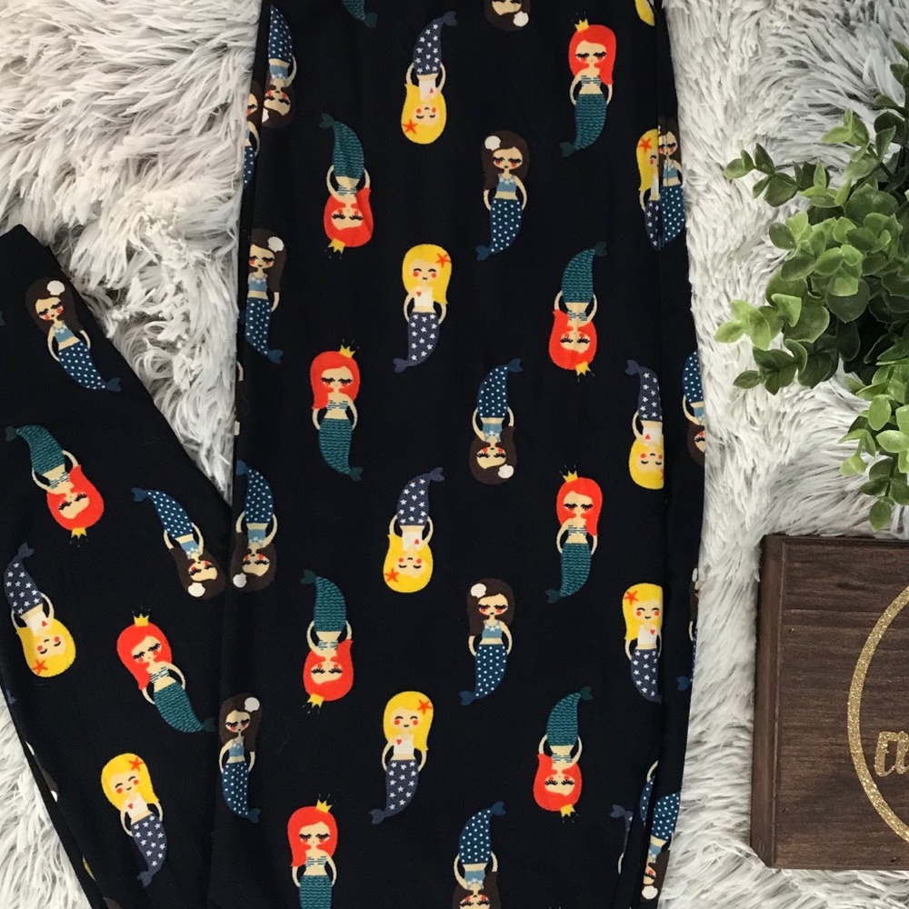 🧜‍♀️Cartoon Mermaid Soft Leggings Onesize OS NEW - Picture 1 of 1